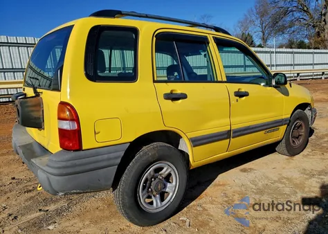 2002 Chevrolet Tracker z USA, uszkodzony, nr VIN 2CNBJ13C926947299